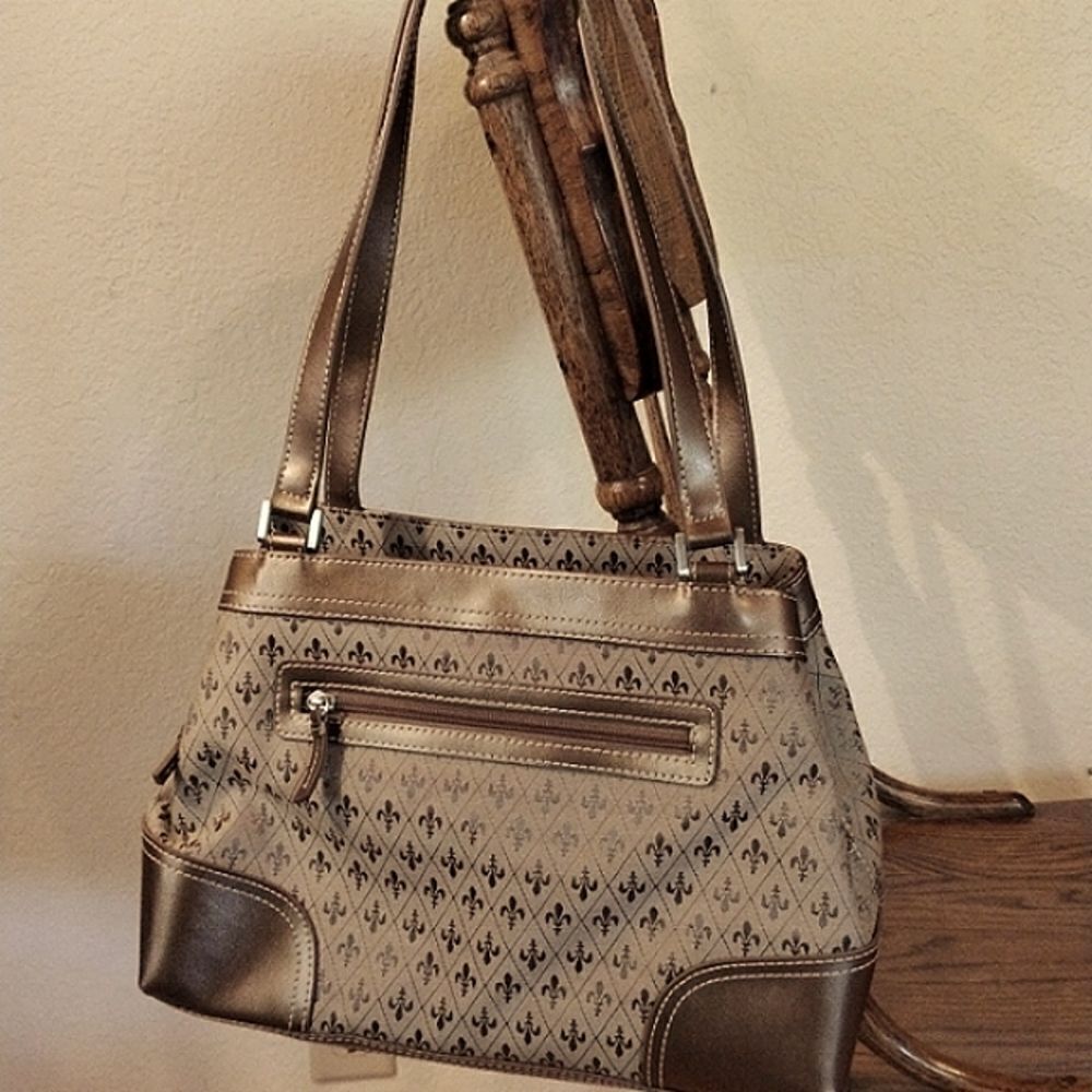 NWOT Liz Claiborne Crazy Horse Vegan Bag